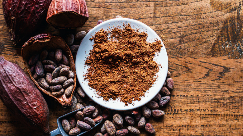 Natural cocoa powder