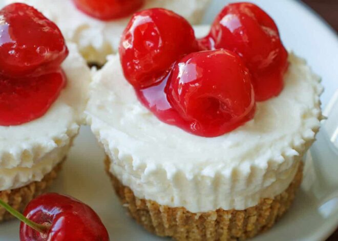 No-Bake Mini Cheesecakes Recipe (VIDEO)